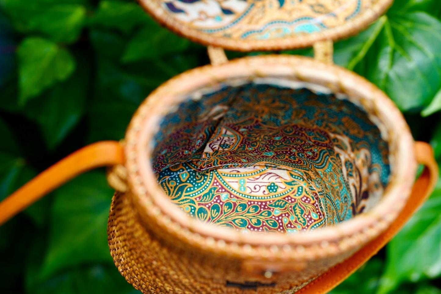 Bali bucket bag